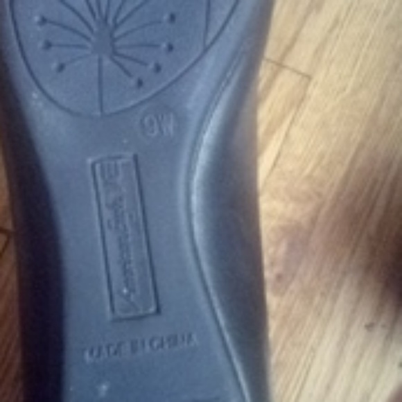 American Eagle Black Flats - Picture 2 of 4